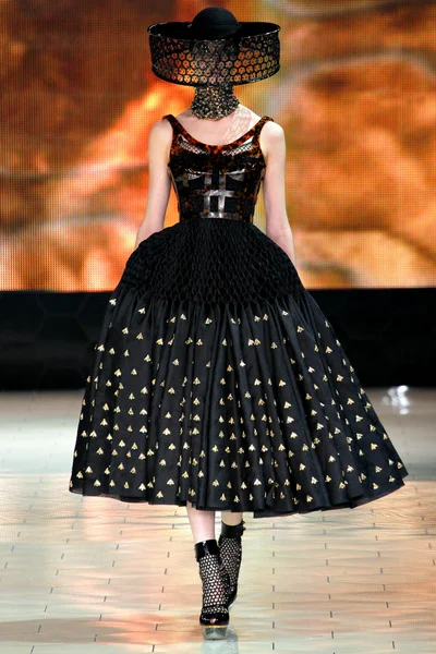 Look 26